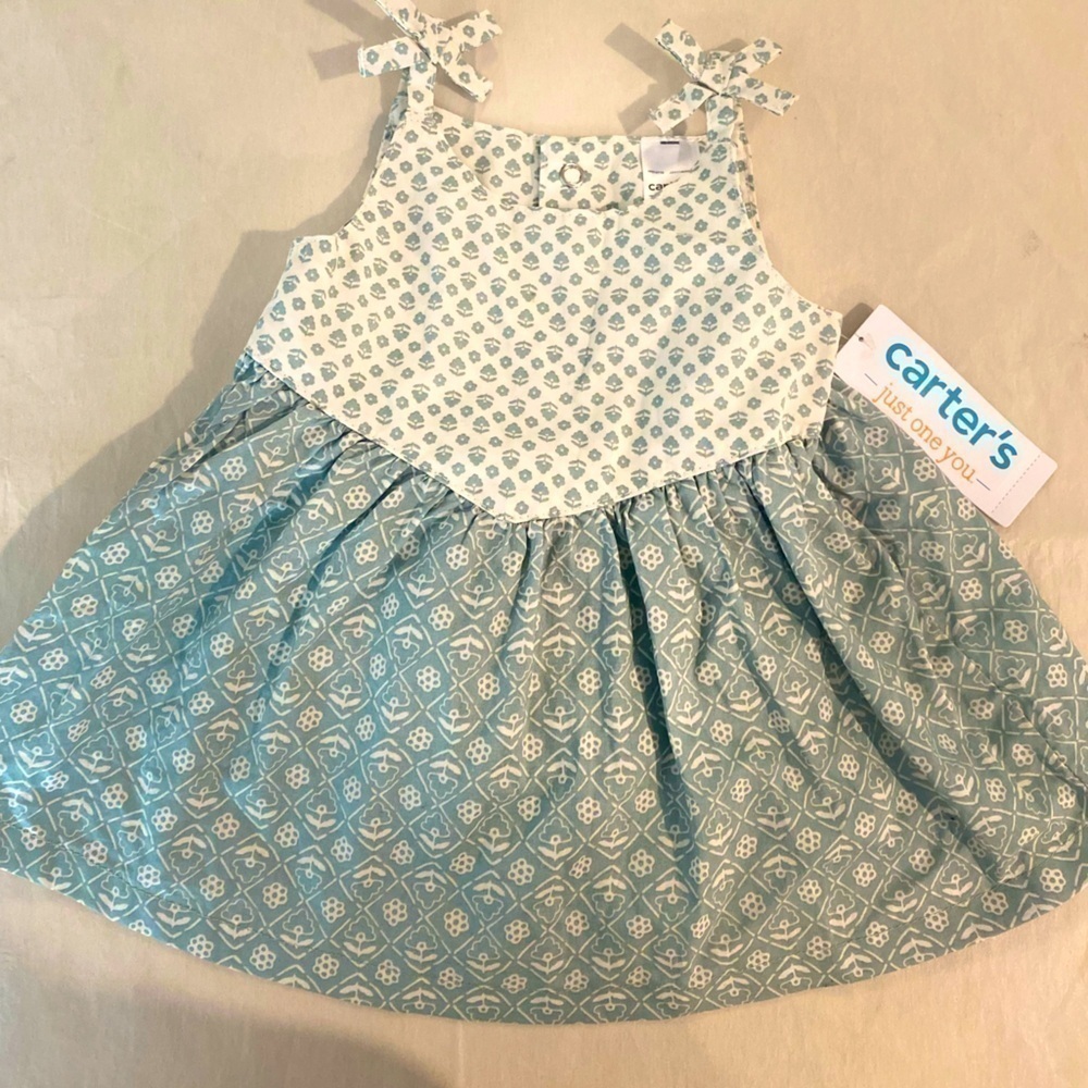 Carters girls 3 months cute little dress with bottoms. NWT